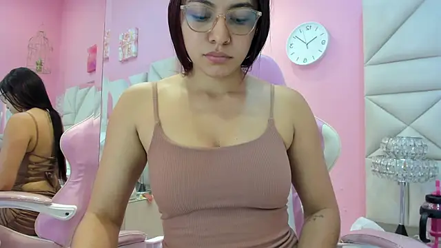 luna hix online show from 07/03/26, 12:11