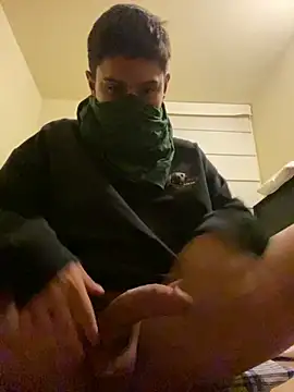 Snapshot of Dirty_deepthroat18 chatting on 04/14/26, 12:37 Dirty deepthroat18 online show from 04/14/26, 12:37