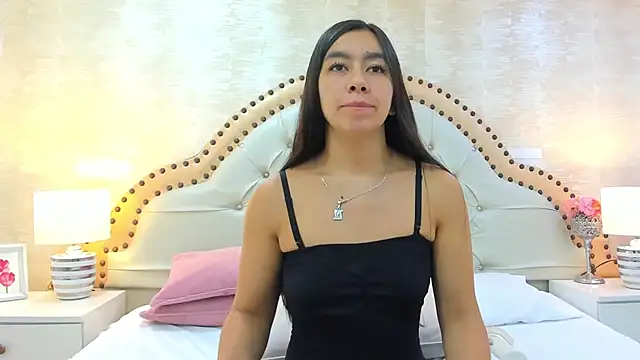Snapshot of AlenaColeman chatting on 06/27/26, 12:55 AlenaColeman online show from 06/27/26, 12:55