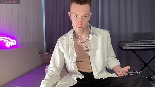 Snapshot of Travis_Gracile chatting on 05/30/26, 08:09 Travis Gracile online show from 05/30/26, 08:09