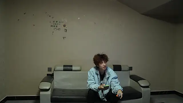 zc009 online show from 04/15/26, 06:08