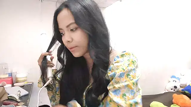 Snapshot of LiliyanaS chatting on 04/11/26, 06:21 LiliyanaS online show from 04/11/26, 06:21