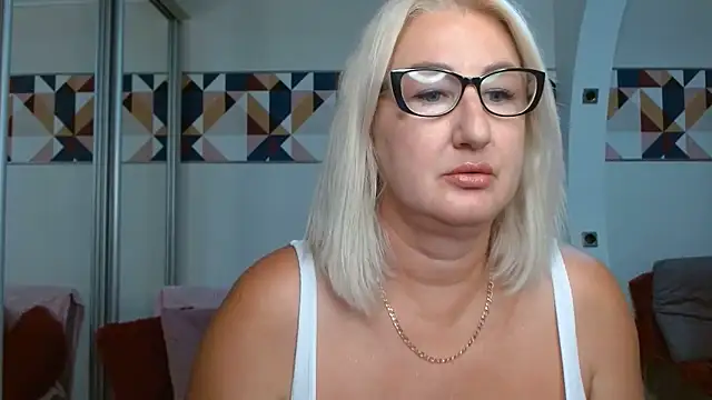 DianaFrances online show from 06/28/26, 01:28