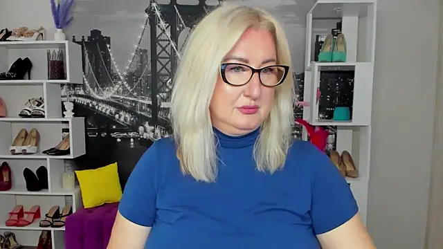 DianaFrances online show from 05/03/26, 10:53