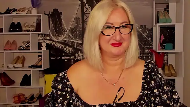 DianaFrances online show from 05/30/26, 01:17