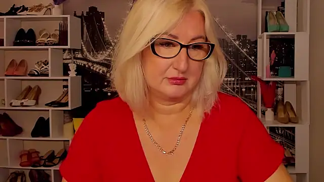 DianaFrances online show from 05/31/26, 10:54