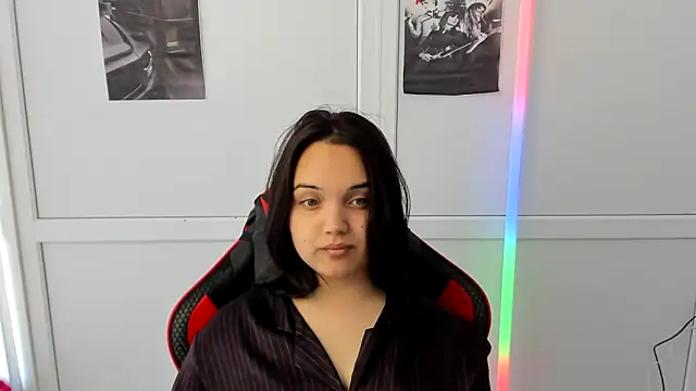 Caroline cutte online show from 05/23/26, 06:56
