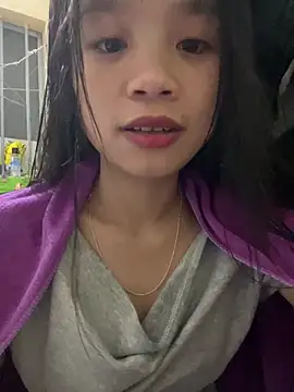 Snapshot of Neo-baby chatting on 04/20/26, 01:45 Neo-baby online show from 04/20/26, 01:45