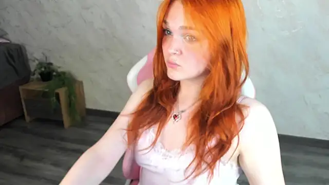 Emilly Hiil online show from 07/13/26, 01:05