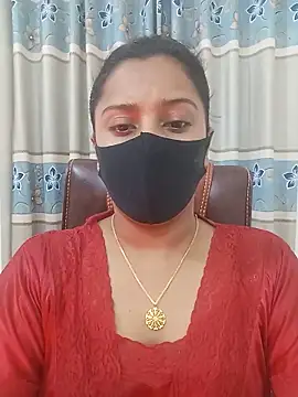Snapshot of zareen_approach chatting on 06/18/26, 04:12 zareen approach online show from 06/18/26, 04:12