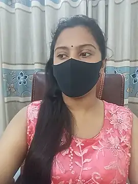 Snapshot of zareen_approach chatting on 06/07/26, 04:45 zareen approach online show from 06/07/26, 04:45