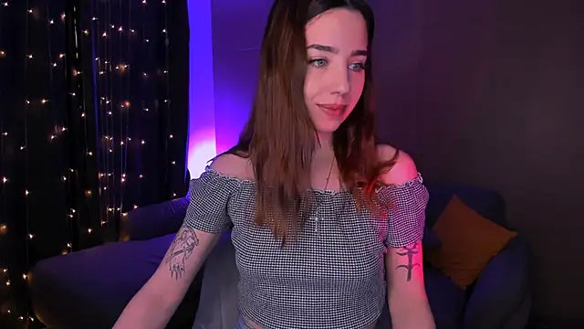 CharliGrace  online show from 04/14/26, 08:19