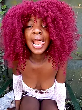 PetiteEbonyBabe  online show from 05/04/26, 07:22