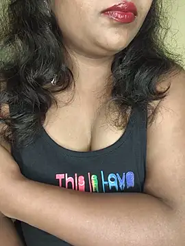 Snapshot of ur_love_kannada1 chatting on 06/17/26, 04:23 ur love kannada1 online show from 06/17/26, 04:23
