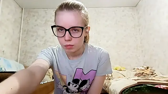 Snapshot of HornyNightTeacher chatting on 04/20/26, 06:20 HornyNightTeacher online show from 04/20/26, 06:20