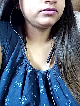 Your-Jhanvi online show from 04/12/26, 08:39