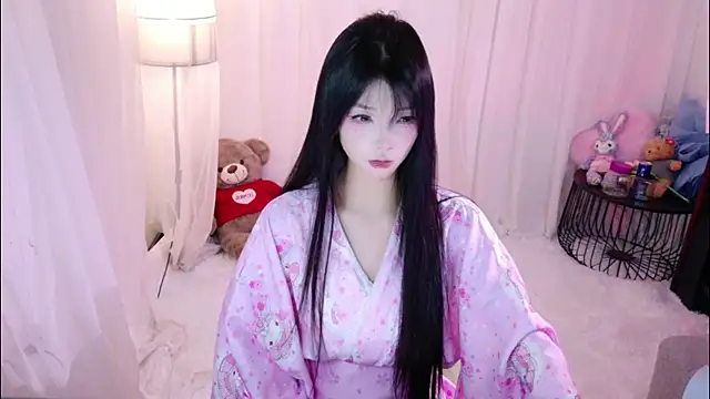 Snapshot of Zoe-001 chatting on 06/03/26, 12:17 Zoe-001 online show from 06/03/26, 12:17
