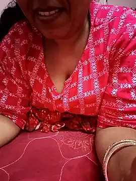 Snapshot of Tamilaunty35 chatting on 05/03/26, 06:00 Tamilaunty35 online show from 05/03/26, 06:00
