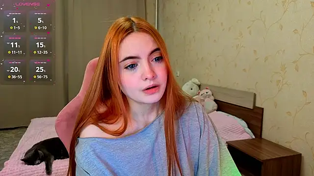 Snapshot of DanielaSoules chatting on 04/13/26, 11:36 DanielaSoules online show from 04/13/26, 11:36