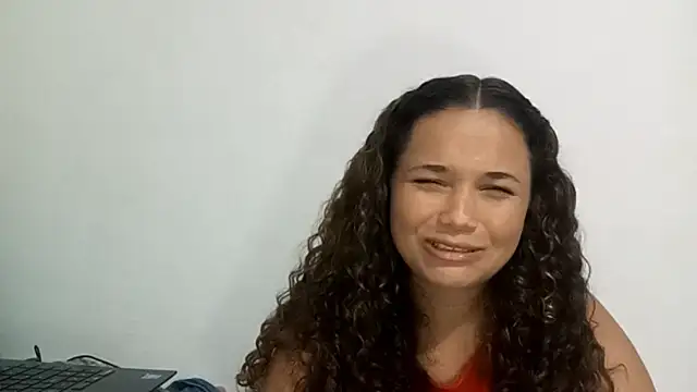 AlesiaDelross online show from 04/20/26, 06:09