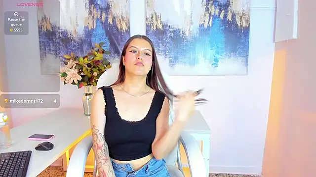 madydoll  online show from 07/11/26, 09:15