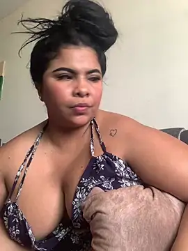 Snapshot of megan_purpura chatting on 06/16/26, 06:52 megan purpura online show from 06/16/26, 06:52