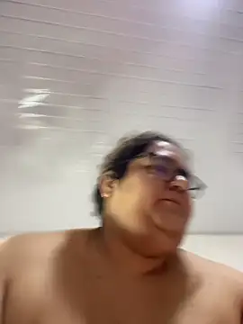 Snapshot of marianacooper120730 chatting on 04/16/26, 06:41 marianacooper120730 online show from 04/16/26, 06:41