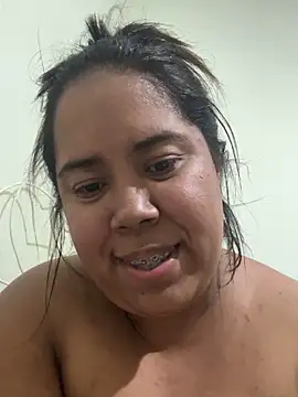 Tainesilva online show from 05/19/26, 02:18