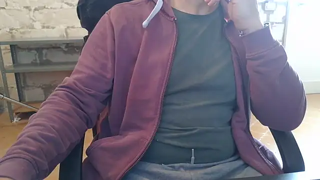 brunosso85ita online show from 04/16/26, 12:39