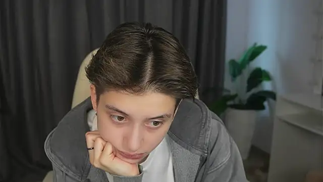 KendallSpeedy online show from 04/16/26, 07:42