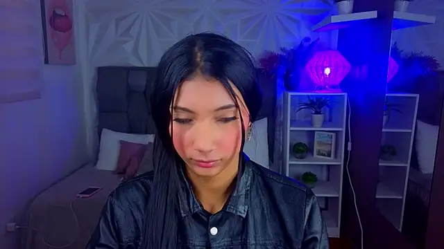 Snapshot of Perlaa_moon_ chatting on 07/14/26, 07:09 Perlaa moon online show from 07/14/26, 07:09