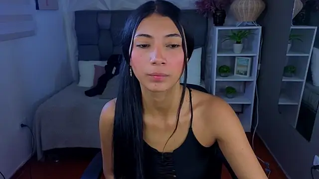 Snapshot of Perlaa_moon_ chatting on 07/11/26, 04:51 Perlaa moon online show from 07/11/26, 04:51