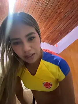 Kimmiebellarie online show from 06/17/26, 03:00