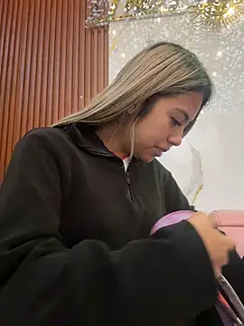 Kimmiebellarie online show from 07/07/26, 12:20
