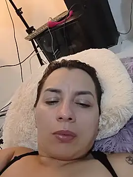 Snapshot of Sofia_Mature_ chatting on 05/31/26, 04:57 Sofia Mature online show from 05/31/26, 04:57