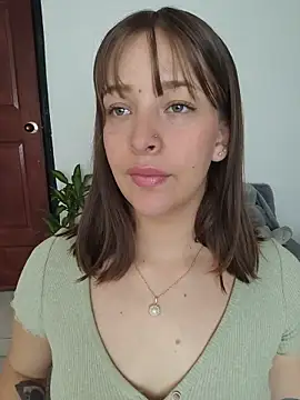 Snapshot of Mari_Rouse chatting on 05/15/26, 01:20 Mari Rouse online show from 05/15/26, 01:20