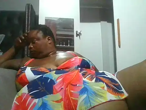 Snapshot of SweetBelly1 chatting on 04/15/26, 06:45 SweetBelly1 online show from 04/15/26, 06:45