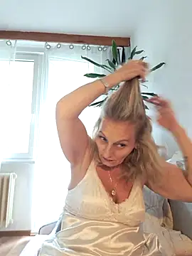 Blond lady czech online show from 07/14/26, 03:40