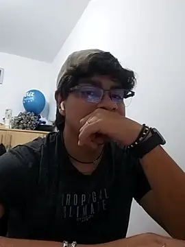 xhecho uzumaki online show from 05/10/26, 04:27