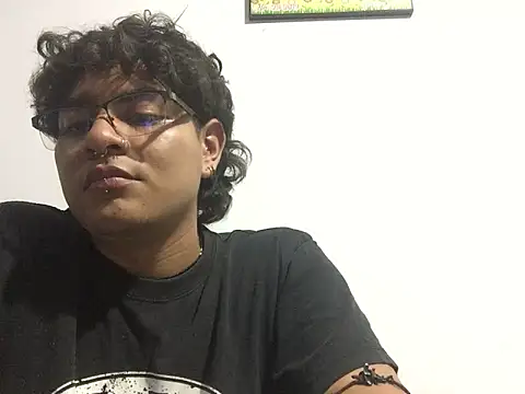 xhecho uzumaki online show from 05/17/26, 04:23