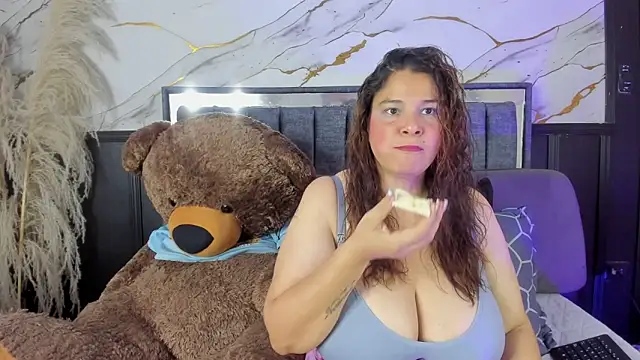Lady LUCY69 online show from 05/07/26, 12:52