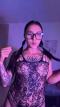 Snapshot of GigixXxOS chatting on 05/23/26, 10:31 GigixXxOS online show from 05/23/26, 10:31