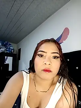 Maddy sm online show from 05/04/26, 08:55