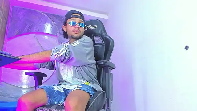 Josh Hot Sex online show from 04/13/26, 12:31