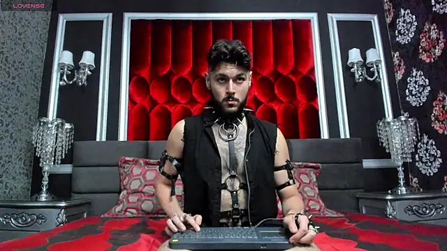 RavenKnight  online show from 04/18/26, 05:43