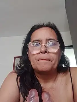 Snapshot of PienCanela chatting on 06/19/26, 01:06 PienCanela online show from 06/19/26, 01:06