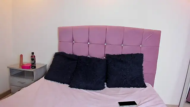 Flor pink online show from 04/22/26, 04:08