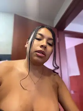 Iam-sophia27 online show from 06/26/26, 05:08