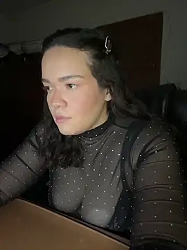 dayanestephany1 online show from 06/04/26, 08:24