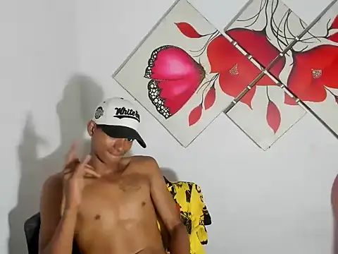 Snapshot of ozunabigcock chatting on 04/11/26, 07:05 ozunabigcock online show from 04/11/26, 07:05